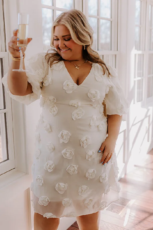 Dream Come True Applique Mini Dress in Cream Curves Comfortable Fit-and-Flare Mini Dress Dream Come True Applique Mini Dress in Cream Curves Comfortable Fit-and-Flare Mini Dress