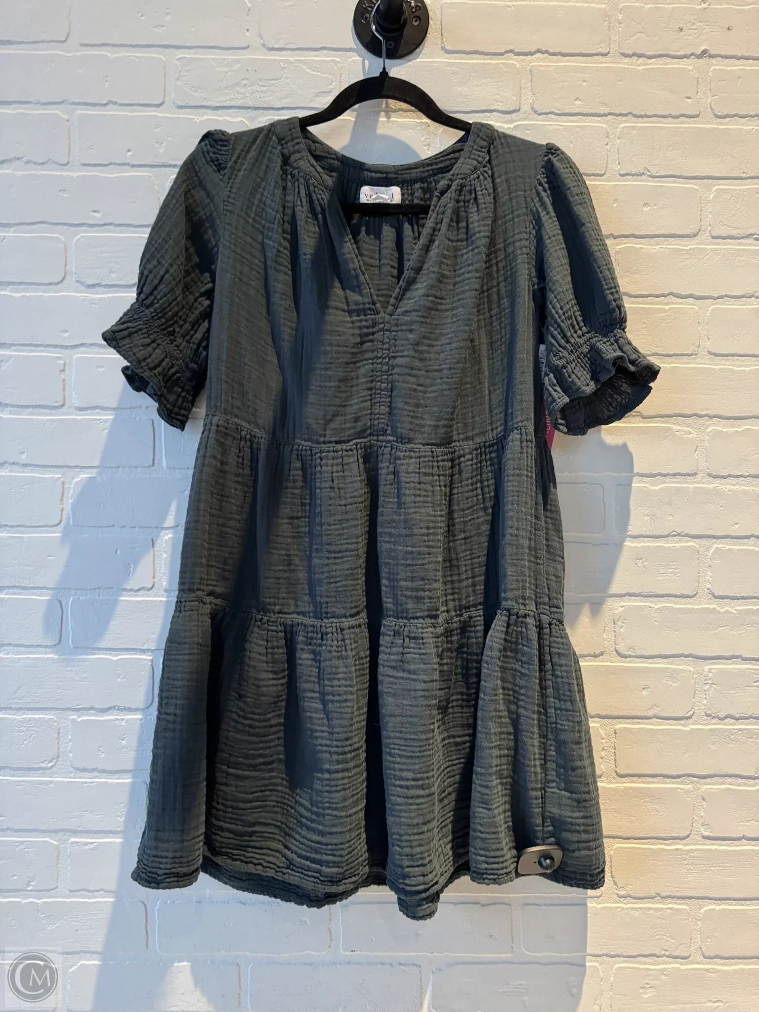 Dress Casual Short By Velvet By Graham & Spencer In Green, Size: Xs Tunics Solid Classic