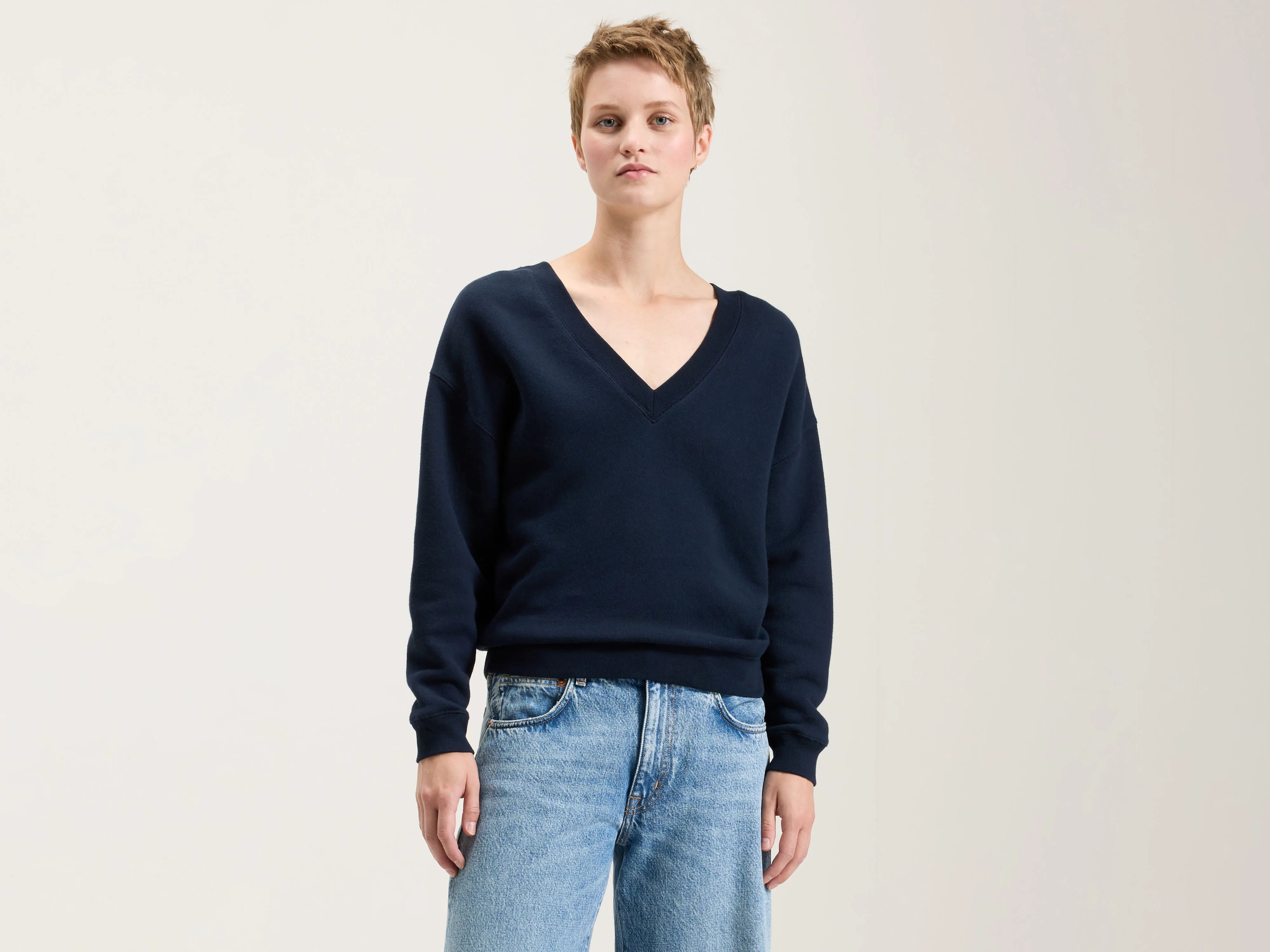 Fellow v-neck sweatshirt (242 / W / NAVY) Hoodie with Zipper Placket Modern Functional