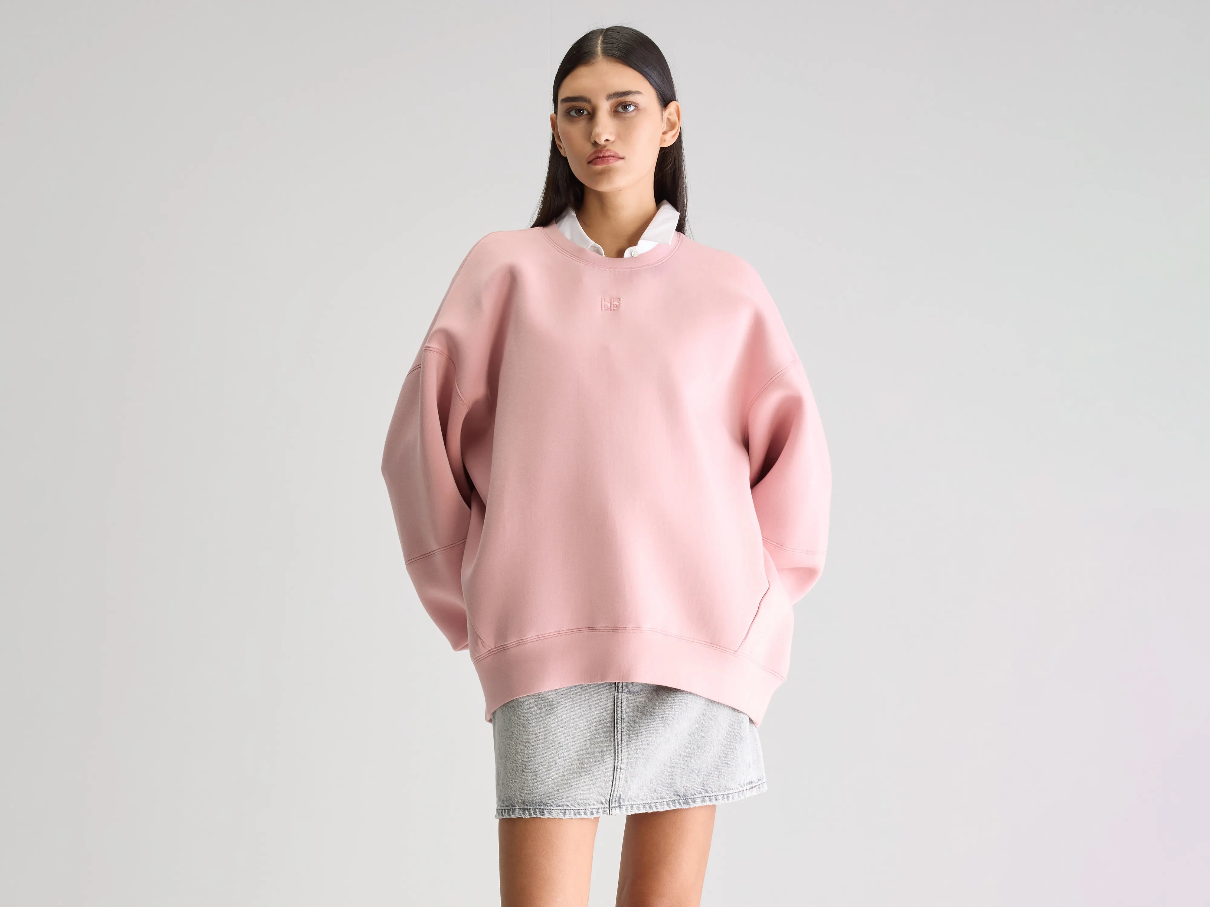 Trig crewneck sweatshirt (251 / W / CHEEKS) Hoodie with V-Neck Classic Versatile