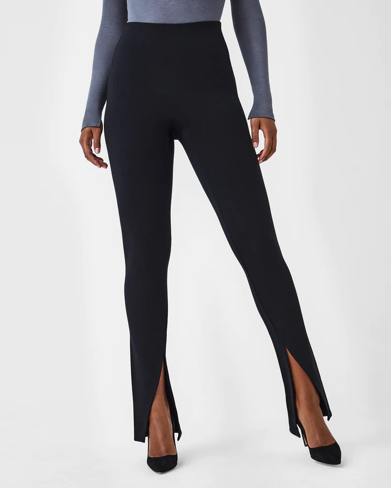 The Perfect Front Slit Legging Classic Black - SPANX Chic Smooth Fit Leggings