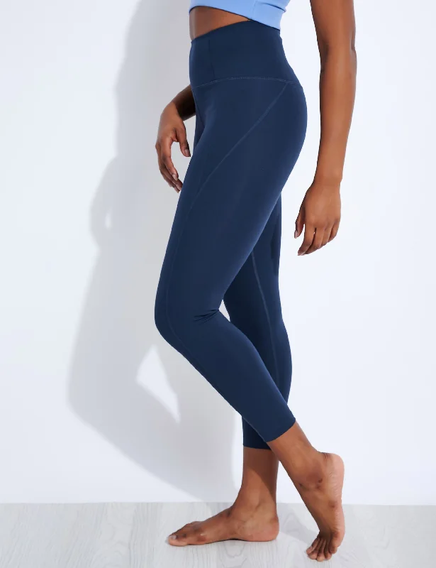 Compressive High Waisted 7/8 Legging - Midnight Trendy Digital Print Leggings
