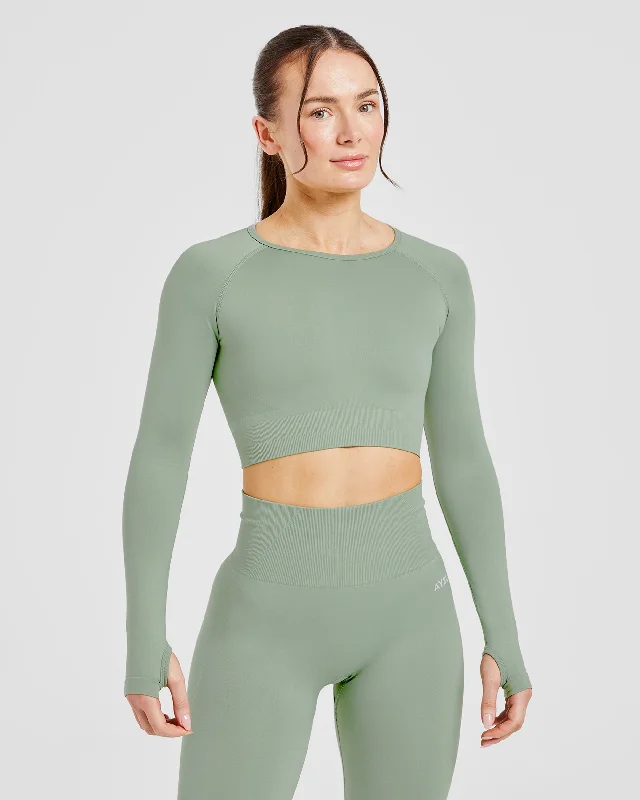 Empower Seamless Long Sleeve Crop Top - Grove Green Anti-Pilling Machine Wash Handmade Empower Seamless Long Sleeve Crop Top - Grove Green Anti-Pilling Machine Wash Handmade
