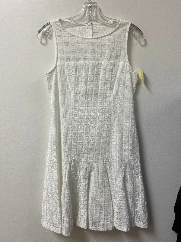 Dress Casual Midi By Donna Morgan In White, Size: Xs Trendy Smocked Detail Midi Dress Dress Casual Midi By Donna Morgan In White, Size: Xs Trendy Smocked Detail Midi Dress