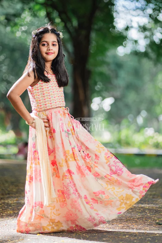 Girls' Cream Floral Modal Silk Crop Top Lehenga Choli with Embroidery Nylon Fabric Polyester Fabric Spandex Fabric Girls' Cream Floral Modal Silk Crop Top Lehenga Choli with Embroidery Nylon Fabric Polyester Fabric Spandex Fabric